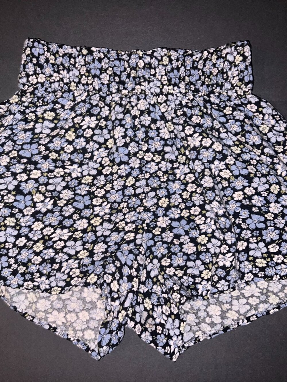 H&M Divided Viscose Ditsy Floral Loungewear Short